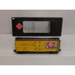 Trains|Aristo-Craft 46222 20th Century Beer 40' Reefer - Model Train Junction: Quality Parts and Art Supplies