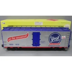Trains|Aristo-Craft 46231 York Peppermint Patties Reefer Car - Model Train Junction: Quality Parts and Art Supplies