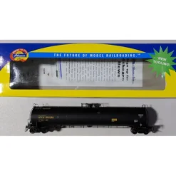 Trains|Athearn 96407 HO Scale UTLX 33,900 Gallon LPG Early Tank Car #950298 - Model Train Junction: Quality Parts and Art Supplies