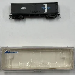 Trains|Athearn 11639 N Boston & Maine 40' Milk Car #1923 - Model Train Junction: Quality Parts and Art Supplies