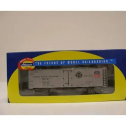 Trains|Athearn 71334 PFE 45698 40' Steel Reefer - Model Train Junction: Quality Parts and Art Supplies