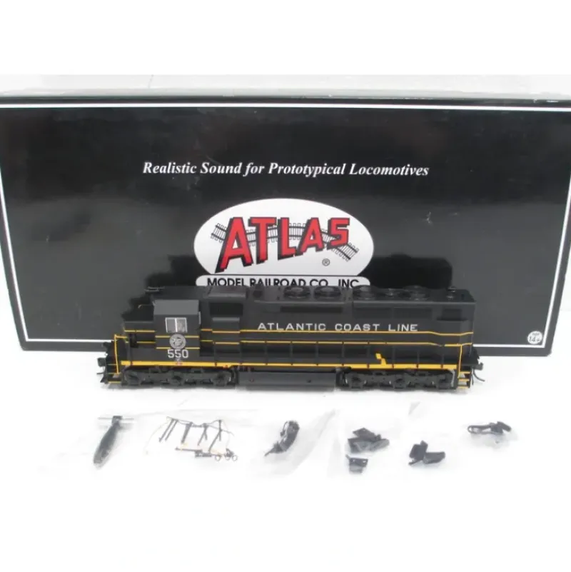 Trains|Atlas 10000283 ACL SDP35 Low Nose Locomotive w/DCC #550 - Model Train Junction: Quality Parts and Art Supplies