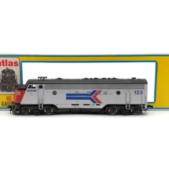 Trains|Atlas 7044 HO Amtrak FP7 Diesel Locomotive #123 EX/Box - Model Train Junction: Quality Parts and Art Supplies