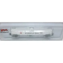 Trains|Atlas 37012 N Scale Pyrofax Gas 33,000 Gallon Tank Car #17003 - Model Train Junction: Quality Parts and Art Supplies