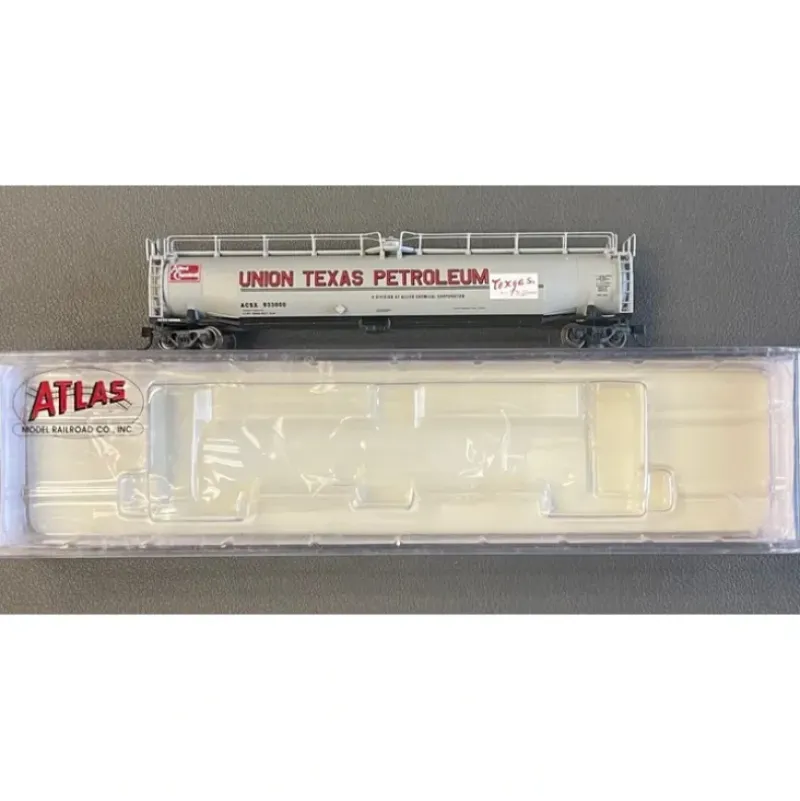 Trains|Atlas 37191 N Scale Union Texas Petroleum 33,000 Gallon Tankcar #933000 - Model Train Junction: Quality Parts and Art Supplies