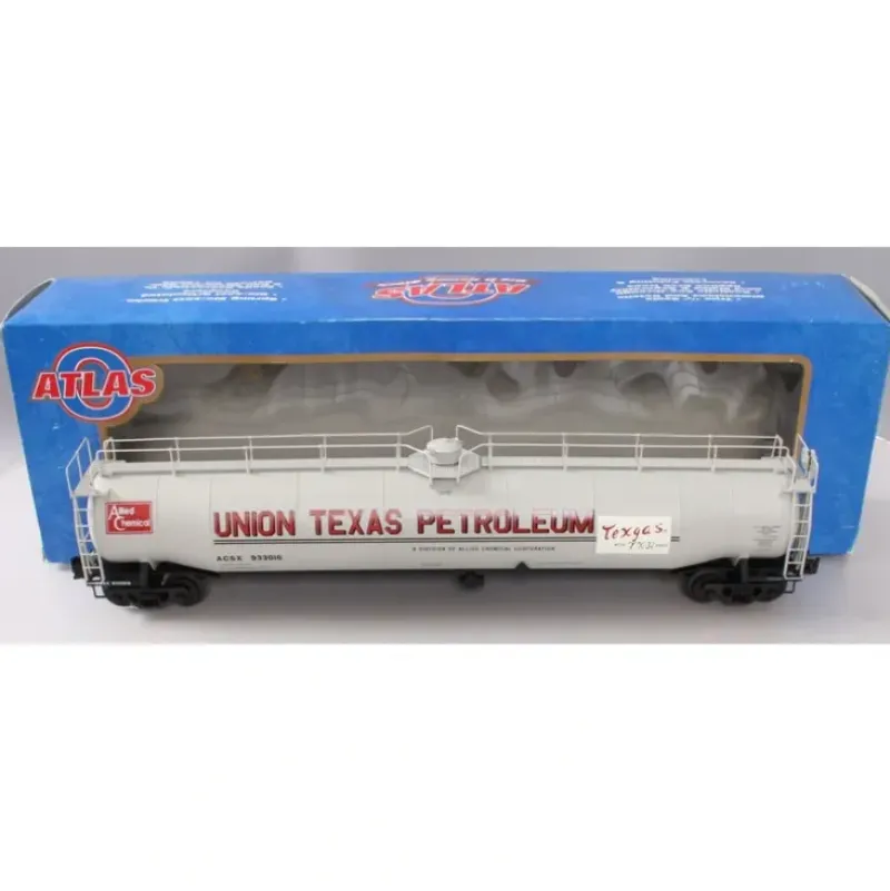 Trains|Atlas 6406-1 O Gauge Union Texas Petroleum 33,000 Gallon Tank Car #933016 - Model Train Junction: Quality Parts and Art Supplies