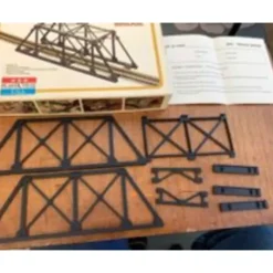 Trains|Bachmann 2810 HO Gauge Plasticville Trestle Bridge Building Kit - Model Train Junction: Quality Parts and Art Supplies