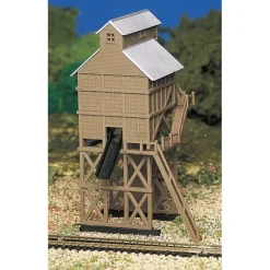 Trains|Bachmann 45811 N Coaling Station w/figure - Model Train Junction: Quality Parts and Art Supplies