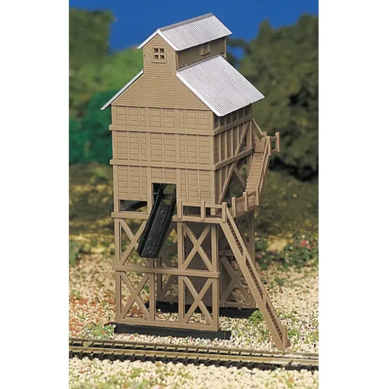 Trains|Bachmann 45811 N Coaling Station w/figure - Model Train Junction: Quality Parts and Art Supplies