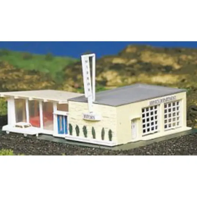 Trains|Bachmann 45903 N New Car Showroom w/Automobile - Model Train Junction: Quality Parts and Art Supplies