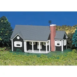 Trains|Bachmann 45814 N New England Ranch House Hand Decorate Pre-Assembled - Model Train Junction: Quality Parts and Art Supplies