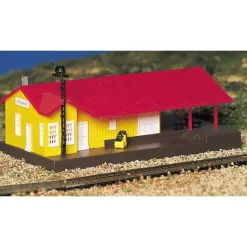 Trains|Bachmann 45907 N Plasticville Assembled Freight Station - Model Train Junction: Quality Parts and Art Supplies