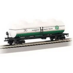 Trains|Bachmann 76636 N Scale Quaker State 3 Dome Tankcar - Model Train Junction: Quality Parts and Art Supplies
