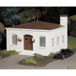 Trains|Bachmann 45609 O Plasticville Police Station with Police Car Kit - Model Train Junction: Quality Parts and Art Supplies