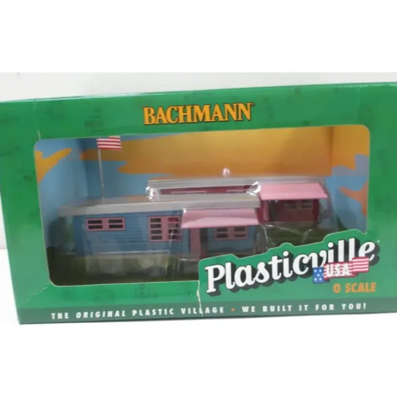Trains|Bachmann 45310 O Plasticville Built-Up Trailer Park w/2 Trailers & Flag Pole - Model Train Junction: Quality Parts and Art Supplies