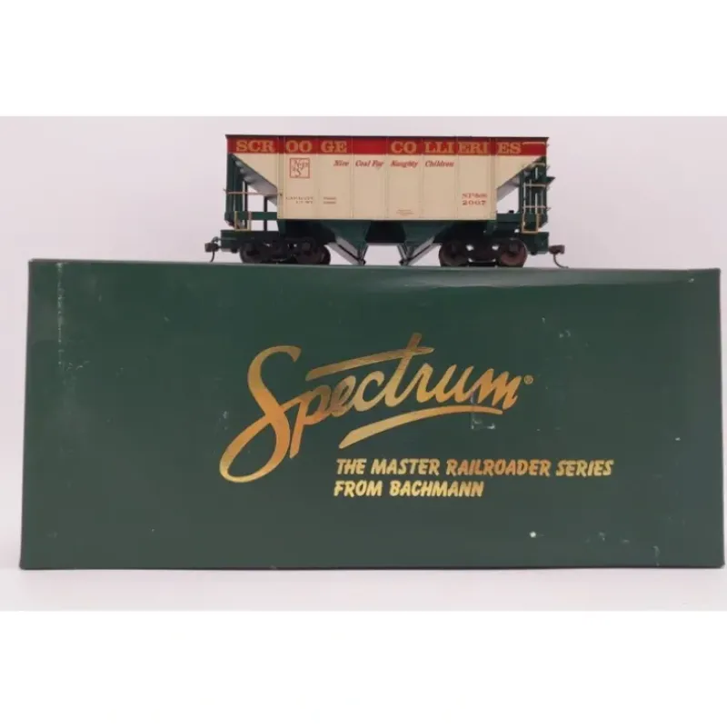 Trains|Bachmann 27940 On30 Christmas 2-Bay Steel Hopper - Model Train Junction: Quality Parts and Art Supplies