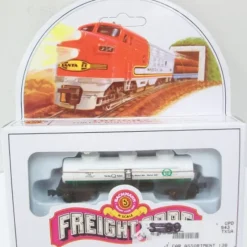 Trains|Bachmann 76636TC Quaker State 3 Dome Tank Car - Model Train Junction: Quality Parts and Art Supplies