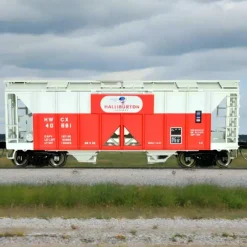 Bowser, HO Scale, 42757, 70-Ton 2-Bay Covered Hopper, Halliburton, #40916 - Model Train Junction: Quality Parts and Art Supplies Sale