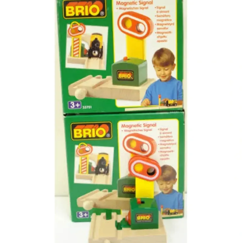 Trains|Brio 33751 Magnetic Signals (2) - Model Train Junction: Quality Parts and Art Supplies