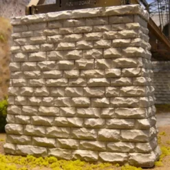 Trains|Chooch Enterprises 9831 N Cut Stone Bridge Pier 2-Piece Set - Model Train Junction: Quality Parts and Art Supplies