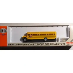 Trains|Con-Cor 0004-001035 HO Scale Yellow Bluebird School Bus International Chassis - Model Train Junction: Quality Parts and Art Supplies