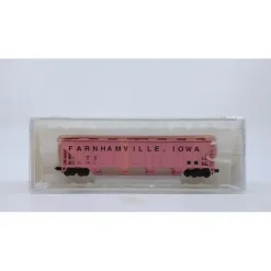 Trains|Con-Cor 0001-000137 N Scale Farnhamville CO-OP 58 Ft. Covered Hopper NIB - Model Train Junction: Quality Parts and Art Supplies