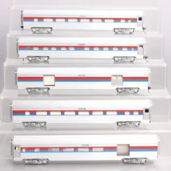 Trains|HO Amtrak Passenger Cars [5] VG - Model Train Junction: Quality Parts and Art Supplies