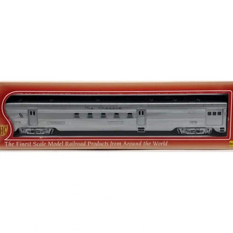Trains|IHC 47315 HO Scale C&O Chessie Corrugated Side RPO Passenger Car #1415 - Model Train Junction: Quality Parts and Art Supplies