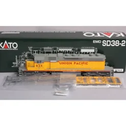 Trains*Kato 37-6512 HO Union Pacific SD38-2 Powered Diesel Locomotive #Y835 - Model Train Junction: Quality Parts and Art Supplies