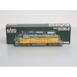Trains*Kato 37-6511 HO Union Pacific SD38-2 Powered Diesel Locomotive #Y833 - Model Train Junction: Quality Parts and Art Supplies
