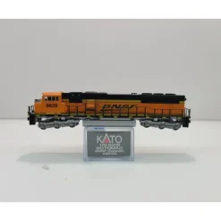 Trains*Kato 176-6309 N Scale BNSF 'Swoosh' SD70MAC Diesel Locomotive #9839 - Model Train Junction: Quality Parts and Art Supplies