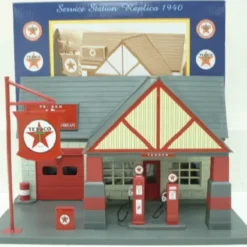 Trains*K-Line K40731 O Gauge Built-Up Texaco 1940 Service Station Assembled - Model Train Junction: Quality Parts and Art Supplies