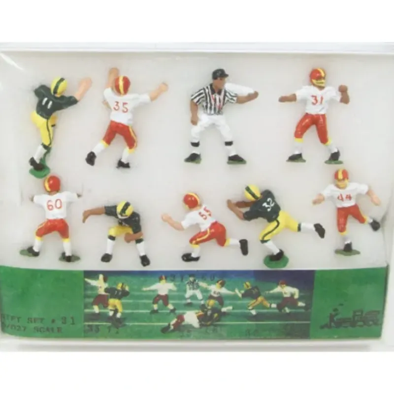 Trains*Kramer GS31 Football Player Figures (Set of 9) - Model Train Junction: Quality Parts and Art Supplies