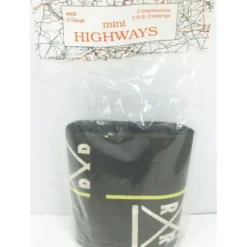 Trains*LeisureTime 405 O Gauge Mini Highways 2 Intersections and 2 Railroad Crossings - Model Train Junction: Quality Parts and Art Supplies
