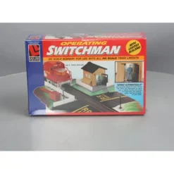 Trains*Life Like 8203 HO Operating Switchman With Lighted Building - Model Train Junction: Quality Parts and Art Supplies