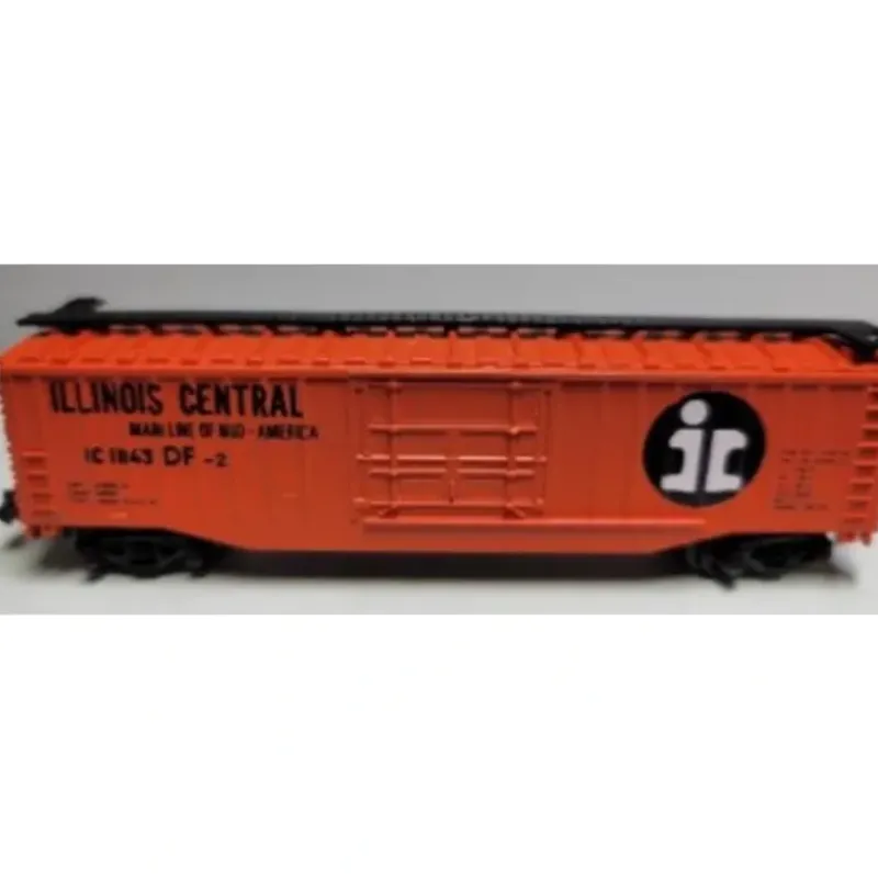Trains*Lima 11143 N Scale Illinois Central Single Door Boxcar - Model Train Junction: Quality Parts and Art Supplies
