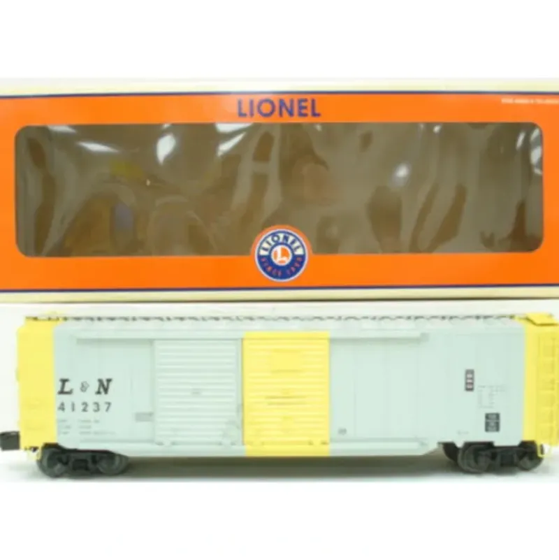 Trains*Lionel 6-27220 L&N Double-Door Boxcar w/End Doors - Model Train Junction: Quality Parts and Art Supplies