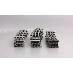 Trains*Lionel 6-65554 Lionel O Gauge 54 Inch Diameter Curved Track (16) EX - Model Train Junction: Quality Parts and Art Supplies