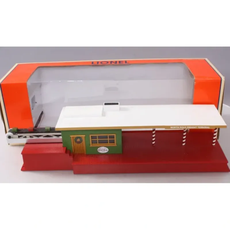 Trains*Lionel 6-37965 O Christmas Operating Freight Terminal - Model Train Junction: Quality Parts and Art Supplies