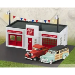 Trains*Lionel 6-22468 O Fast Eddie's Used Car Lot w/2 Die Cast Cars (Assorted) - Model Train Junction: Quality Parts and Art Supplies