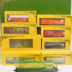 Trains*Lionel 6-1971 O Gauge Quaker City Limited Set MT/Box - Model Train Junction: Quality Parts and Art Supplies
