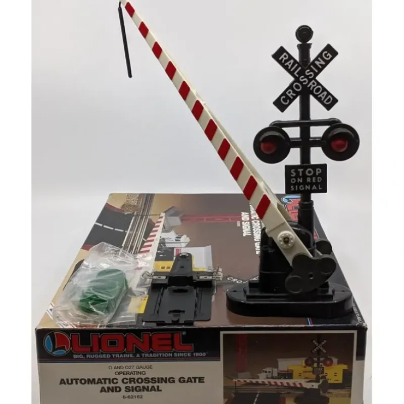 Trains*Lionel 6-62162 O Operating Crossing Gate & Signal - Model Train Junction: Quality Parts and Art Supplies