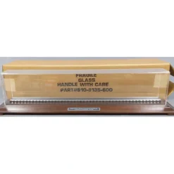 Trains*Lionel 610-8135-600 34" Display Case EX/Box - Model Train Junction: Quality Parts and Art Supplies