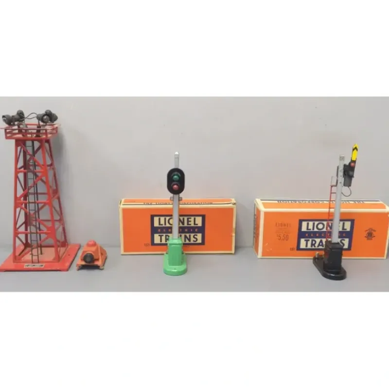 Trains*Lionel Vintage O Assorted Accessories: 395, 153, 151, 260 [4] VG - Model Train Junction: Quality Parts and Art Supplies