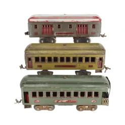 Trains*Lionel Vintage Standard Assorted Tinplate Passenger Cars: 332, 337, 338 [3] - Model Train Junction: Quality Parts and Art Supplies