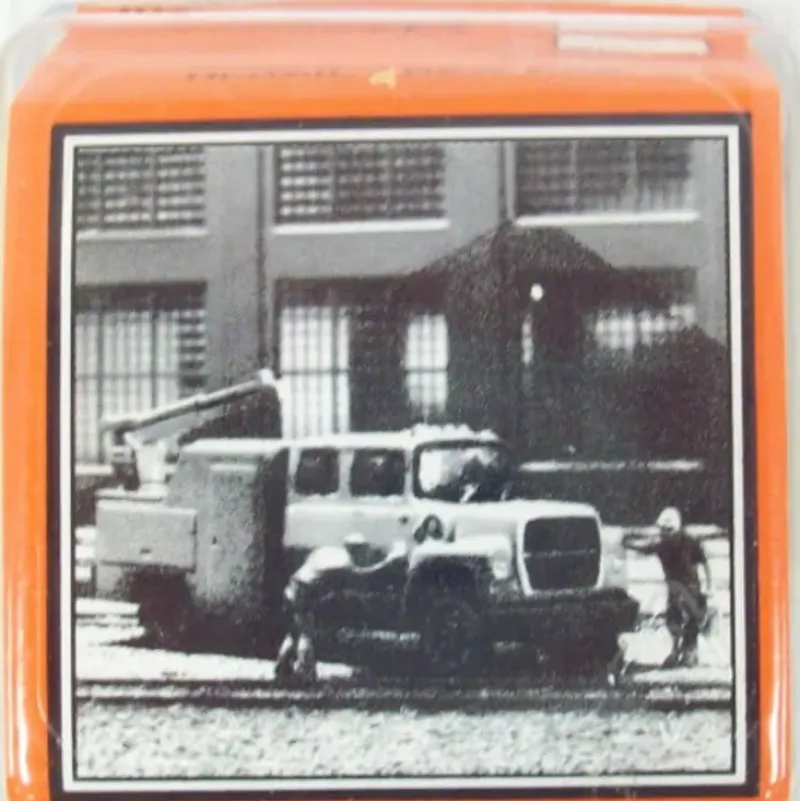 Trains*Magnuson Models 439-954 HO Resin Hi-Rail Crew Cab Kit - Model Train Junction: Quality Parts and Art Supplies