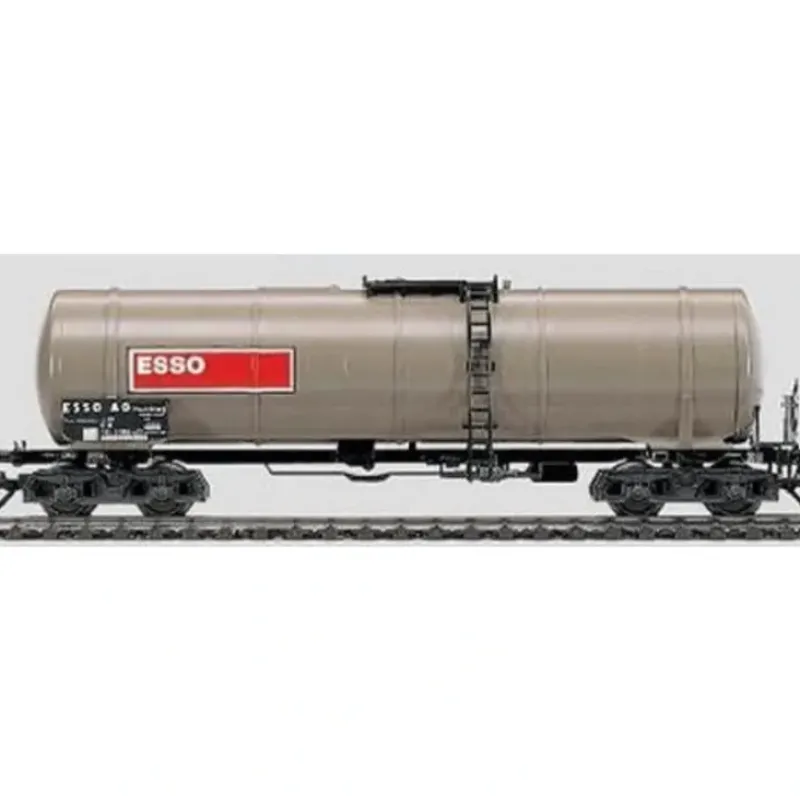 Trains*Marklin 4754 4 Axle Esso Tank Car - Model Train Junction: Quality Parts and Art Supplies