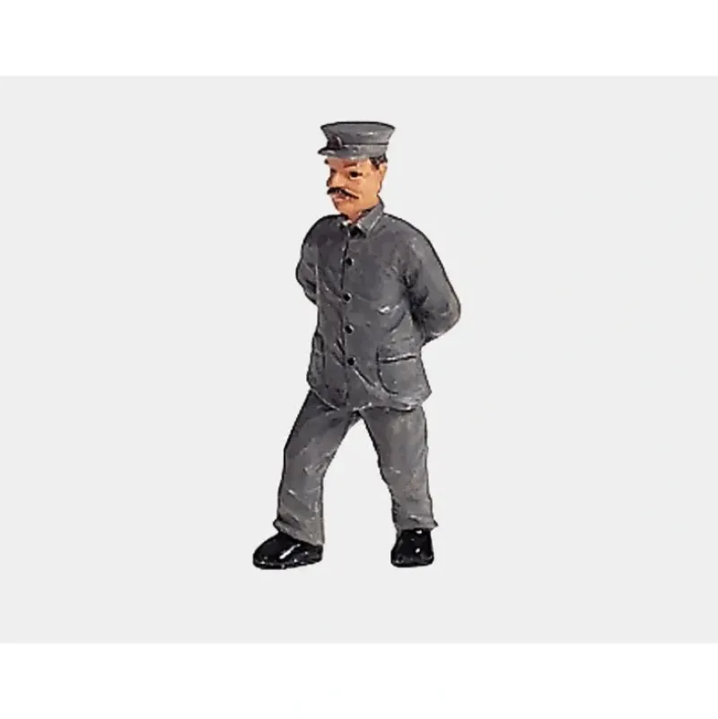 Trains*Marklin 672030 Figure Porter Walking - Model Train Junction: Quality Parts and Art Supplies