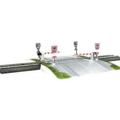Trains*Marklin 74923 Fully Automated Railroad Grade Crossing with Half Gates - Model Train Junction: Quality Parts and Art Supplies