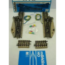 Trains*Marklin 5137 HO Metal Track 2-Way Swich Turnout (Pack of 2) - Model Train Junction: Quality Parts and Art Supplies